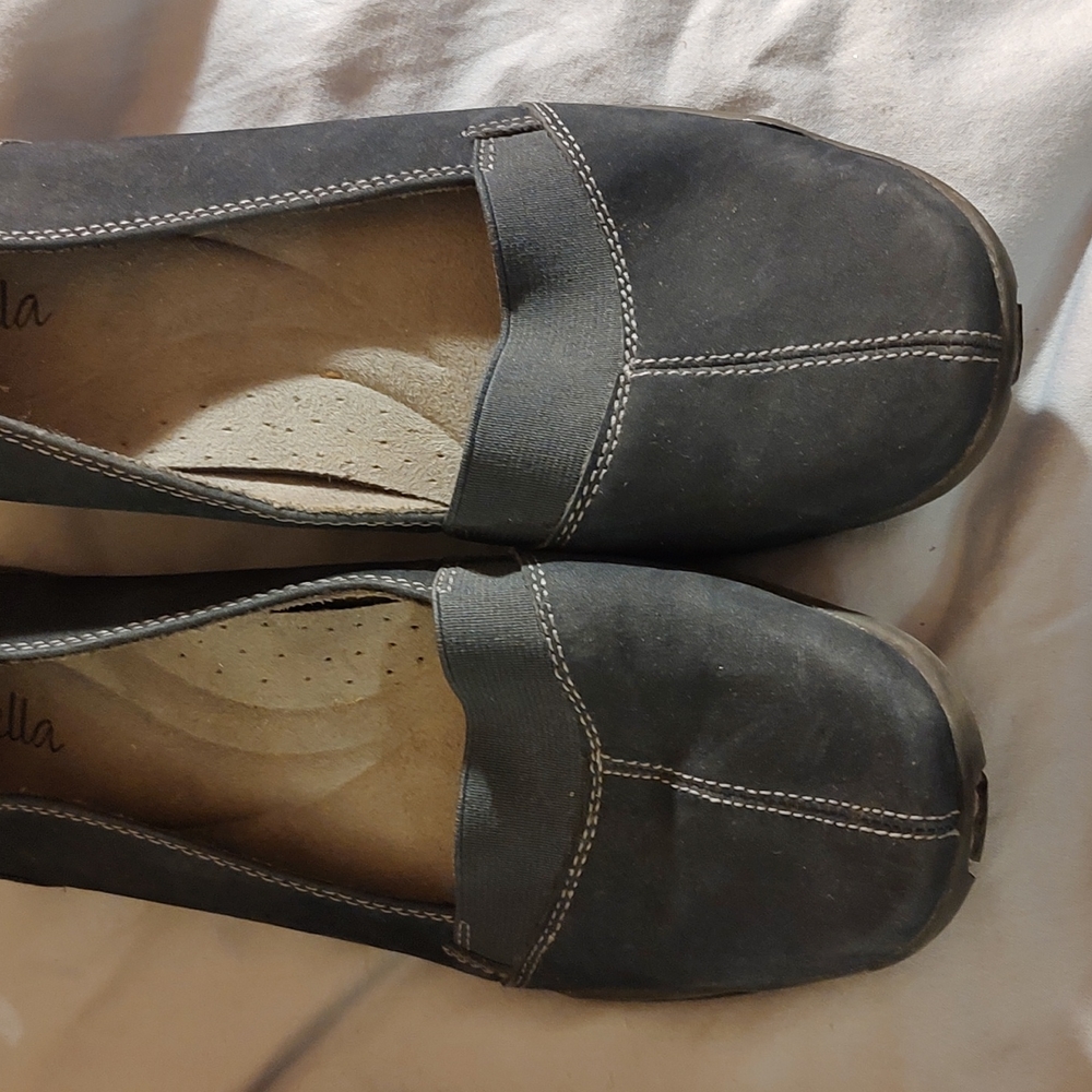 Women's blue suede leather upper
